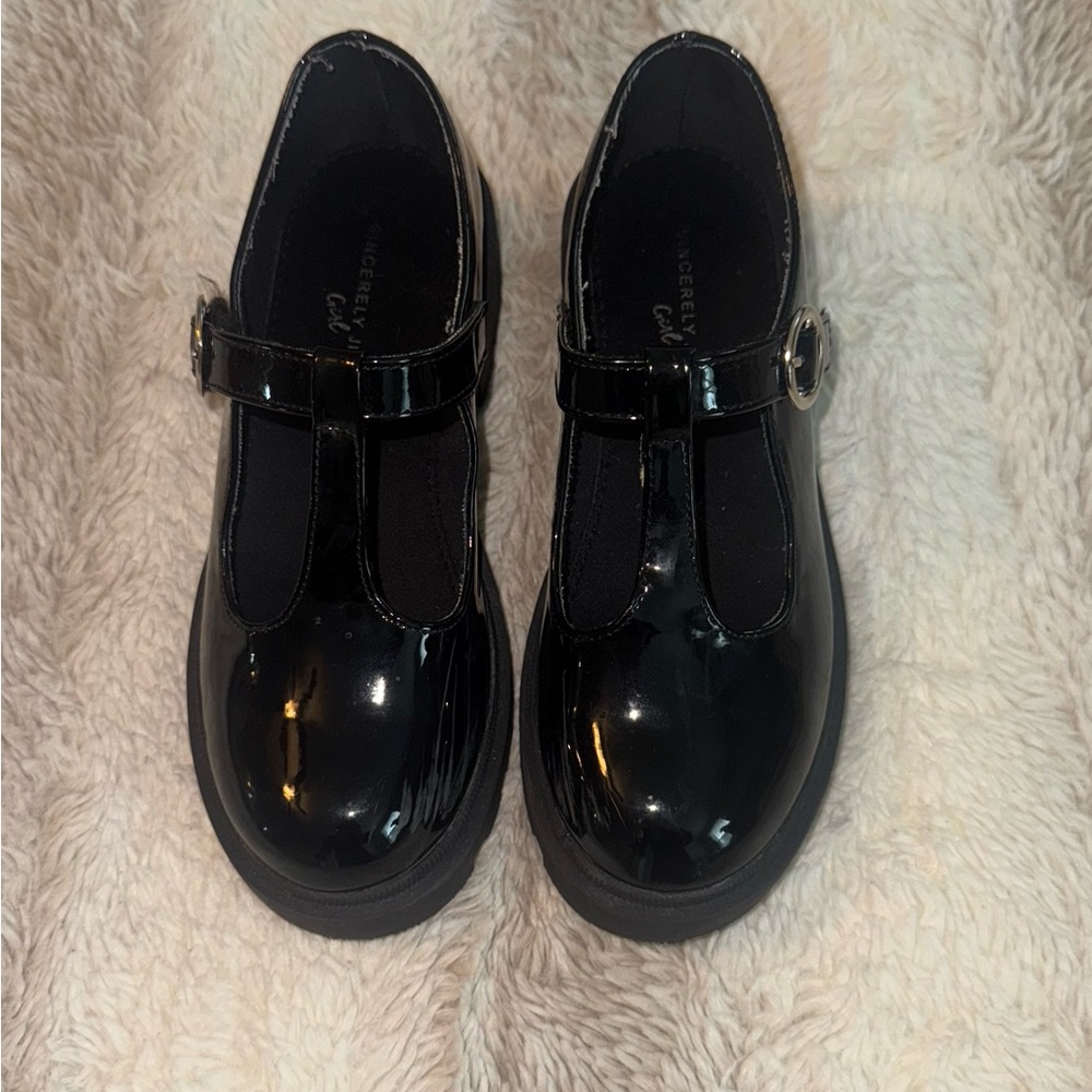 Girls Black Shoes